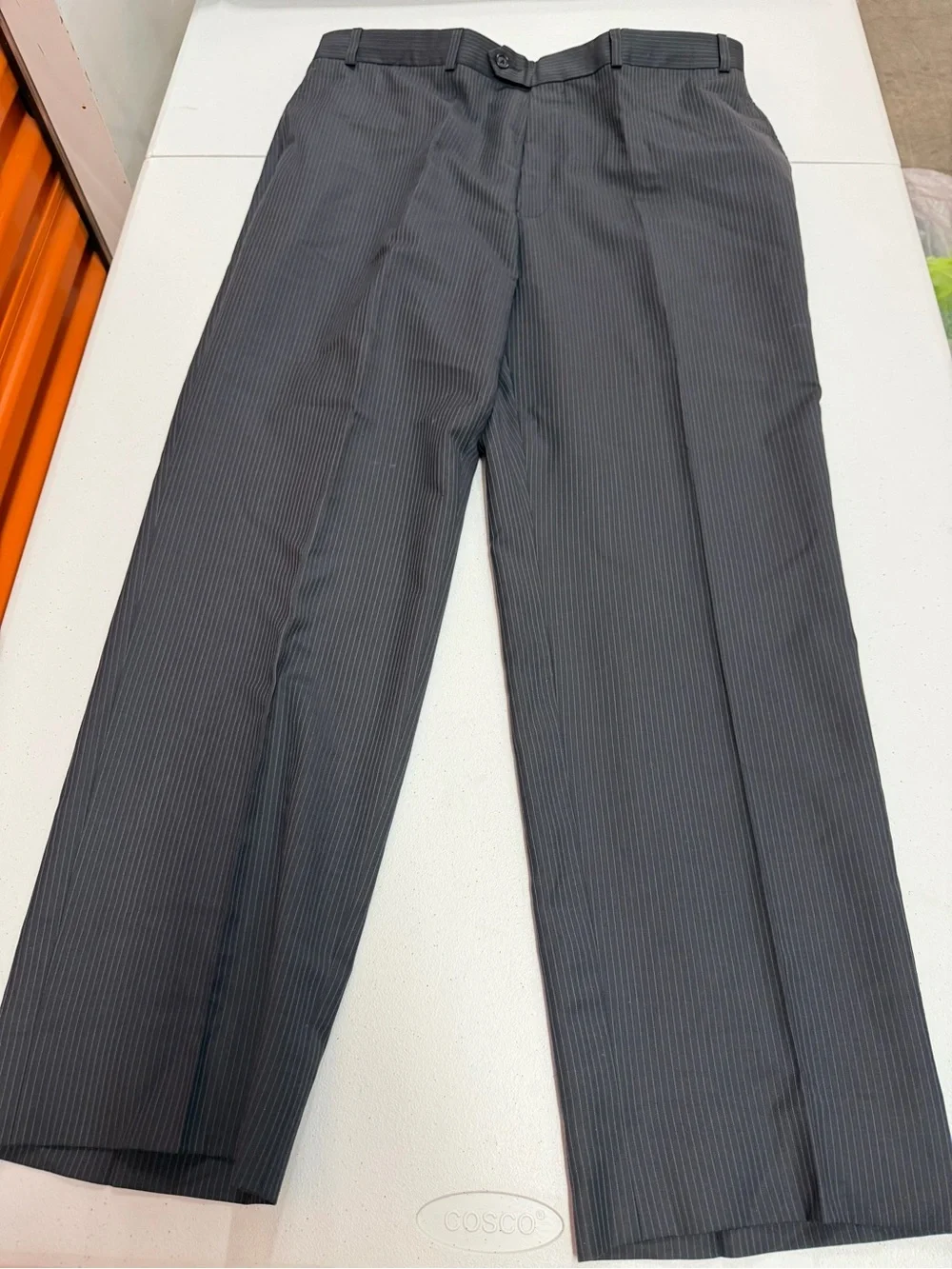 CALVIN KLEIN 42S 100% Wool Pinstripe 2-Piece Suit Made in Canada Macy’s